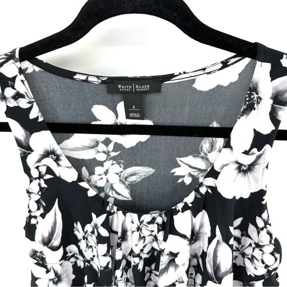 WHBM tiered floral print shell in black white Size S - Picture 2 of 6